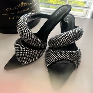JW PEI Heels